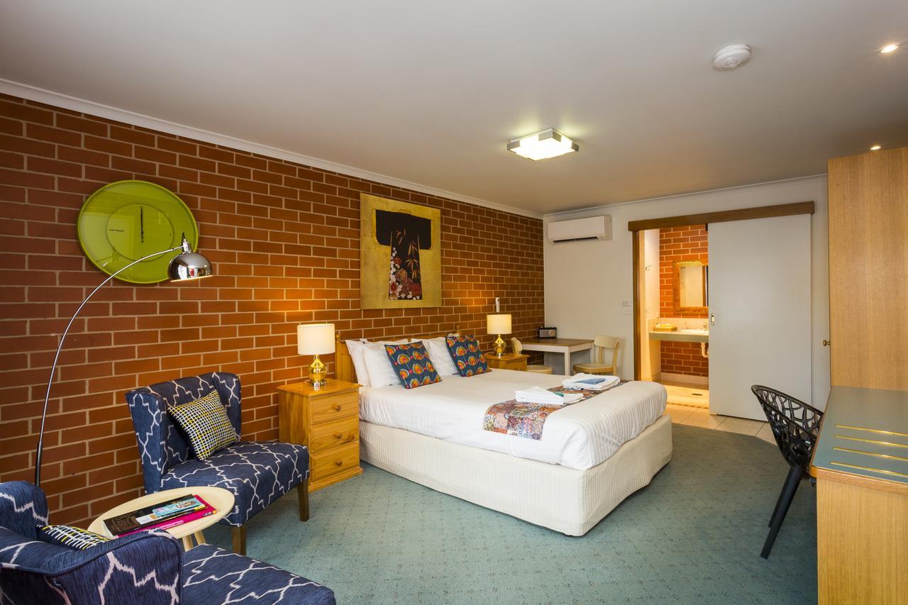 Yackandandah Central Экстерьер фото