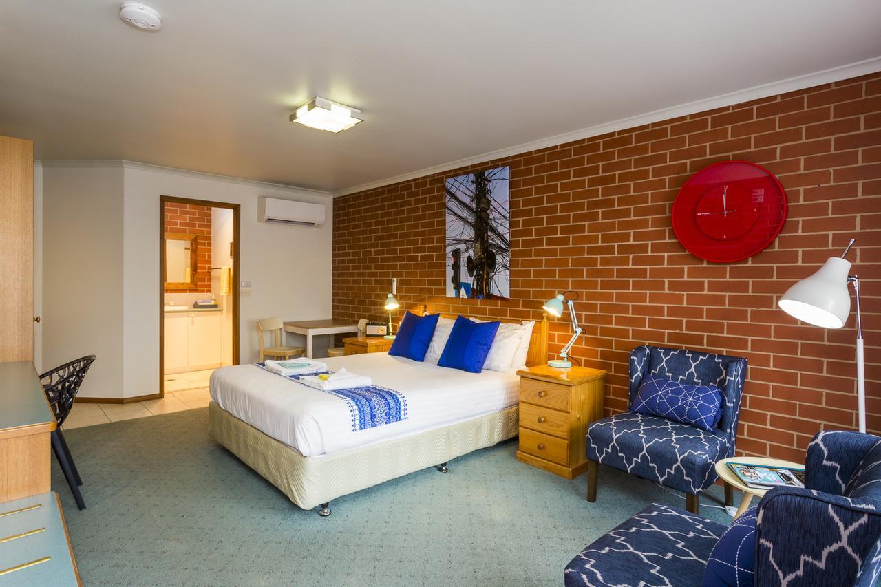 Yackandandah Central Экстерьер фото